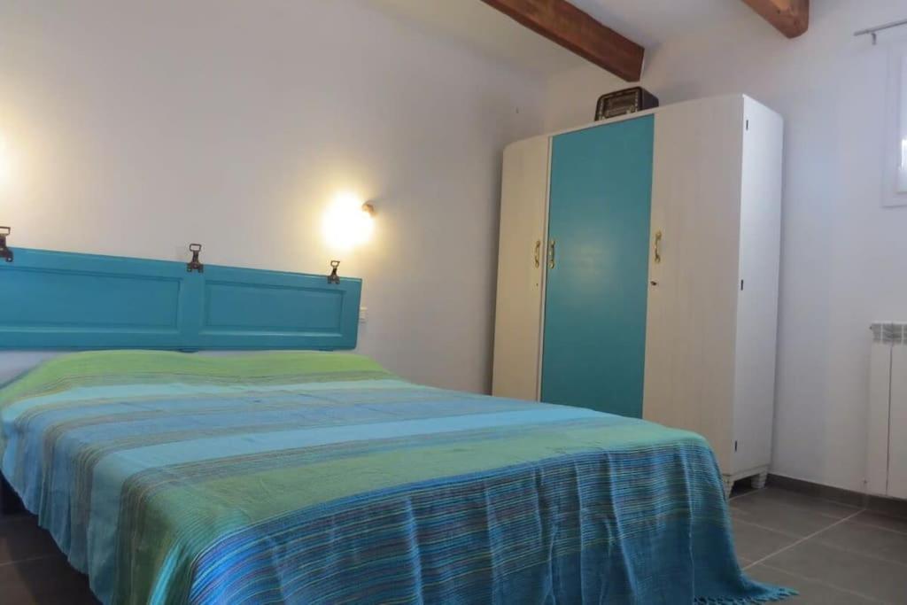 Holiday home Les Tarraiettes Au Pied Du Luberon Lourmarin