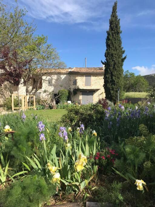 Les Tarraiettes Au Pied Du Luberon * Lourmarin